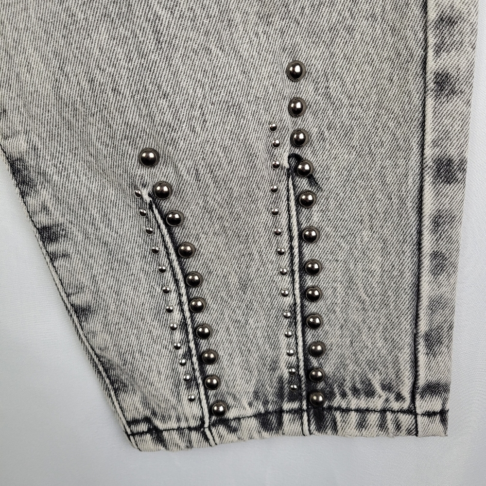 Redial Acid Wash Embellished Studded Tapered Ankle Mom Jeans Women Size 6 - Picture 9 of 16